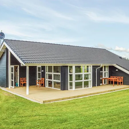 Hébergement de vacances Three-bedroom In Løkken